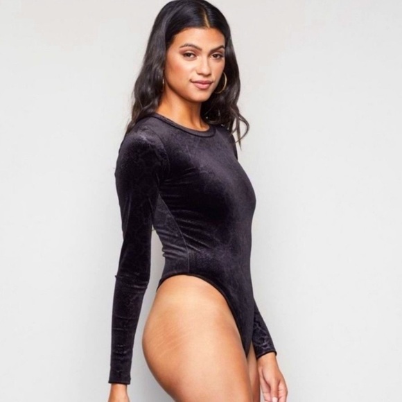 NEW! Good American Snake Print Burnout Velour Bodysuit Long Sleeves Black SZ L - Picture 2 of 15